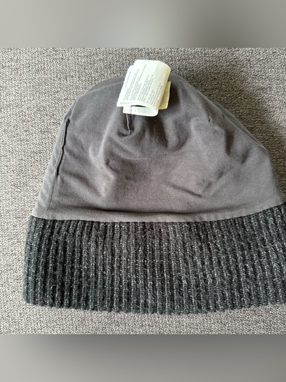 The North Face Heather Black Ribbed Cuffed Beanie Logo Box Unisex Outdoor OS - Picture 6 of 8